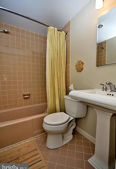 1200 N Nash St #532 — Photo 7