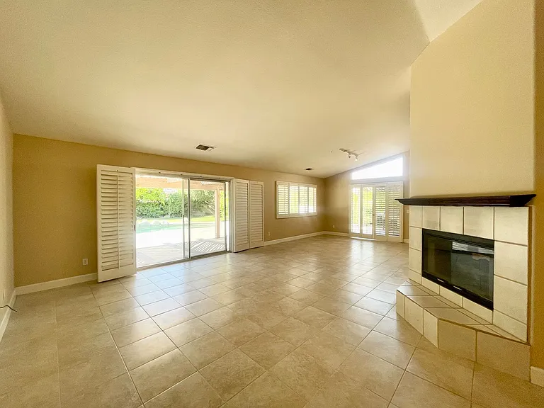 76920 Sheffield Ct — Photo 9