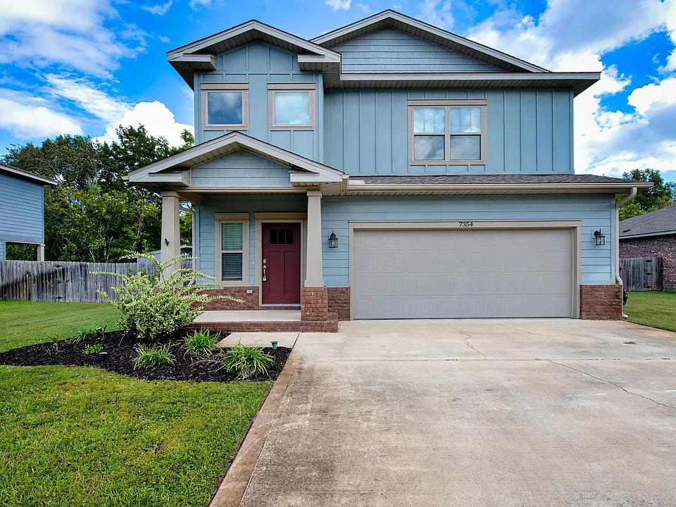 7354 Hiawatha Ln