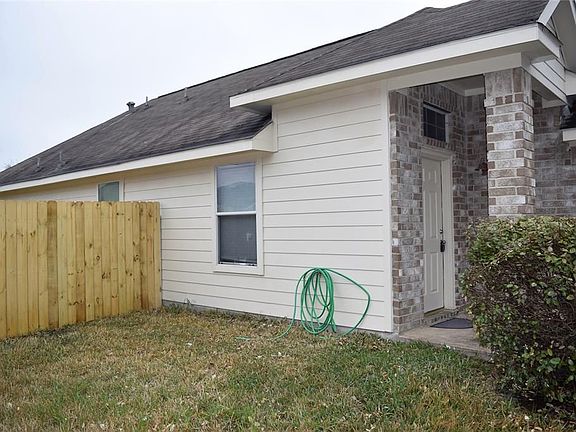 2nd image of 4006 Gracefield Ct