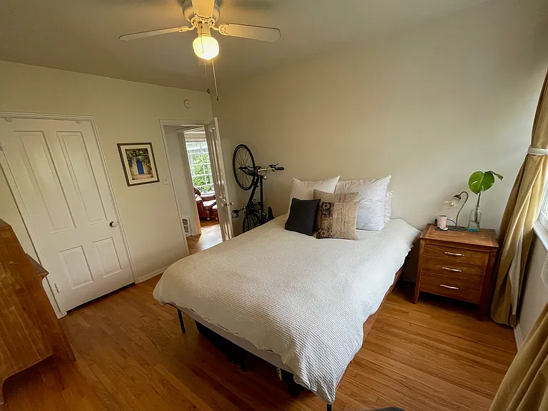 1324 1/2 Ocean Park Blvd #1/2 — Photo 9