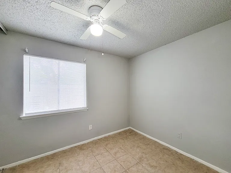 17706 Glenhagen Ct — Photo 25