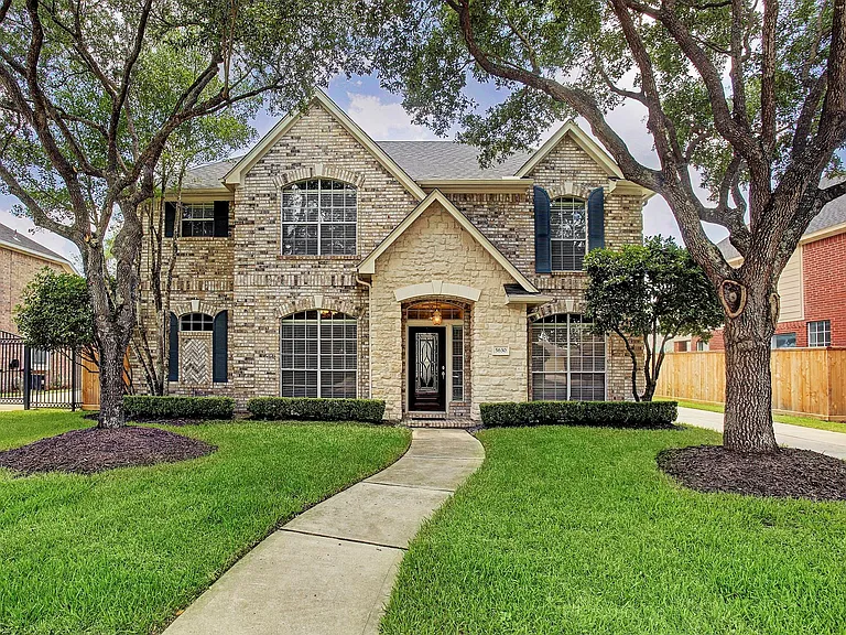 5630 Heather Run — Photo 1