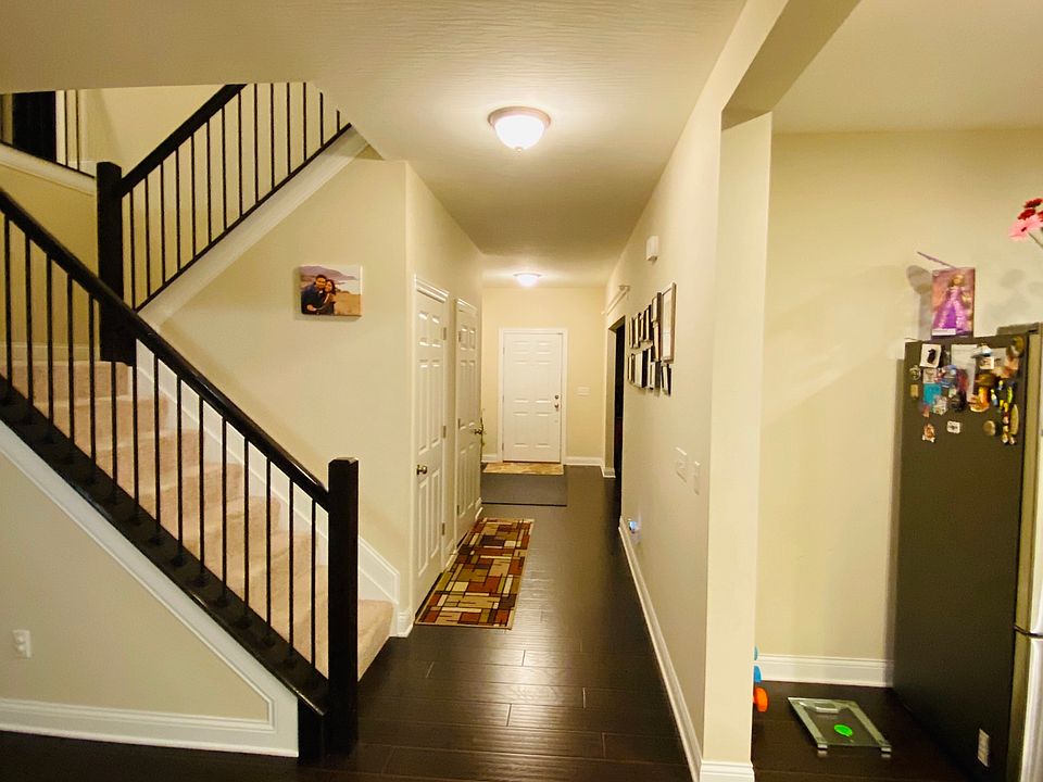 1st image of 676 Maple Vista Dr