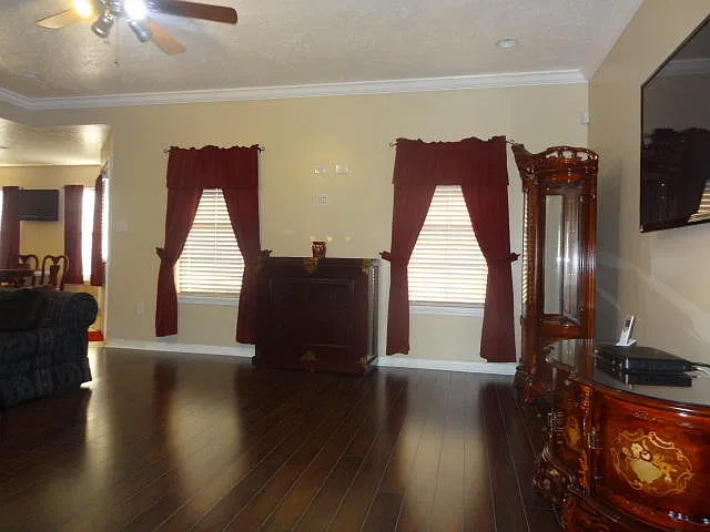 114 Barbara — Photo 3