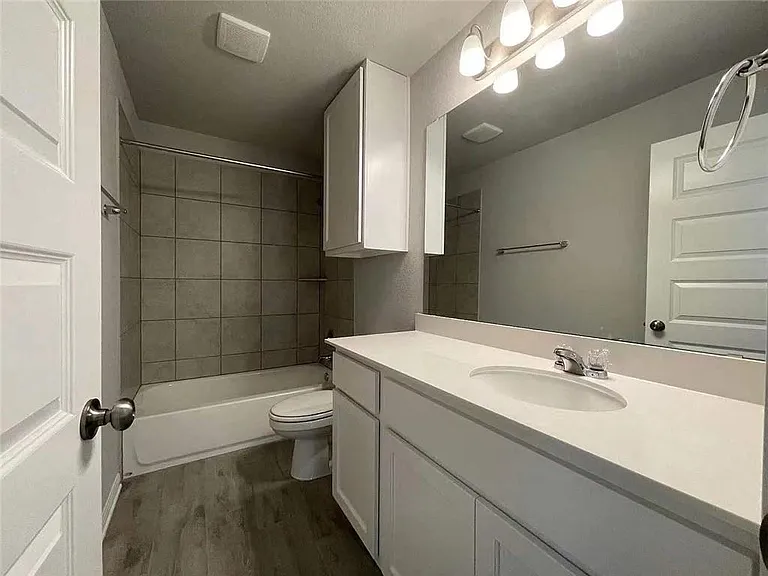 2205 Arendale Dr — Photo 12