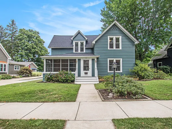 727 Wilson St, South Haven, MI 49090