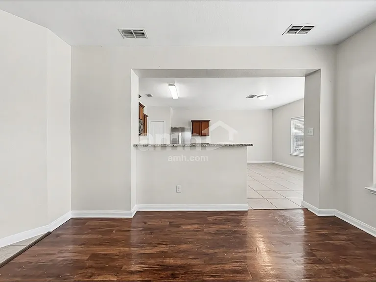 8960 Blackhaw St — Photo 6