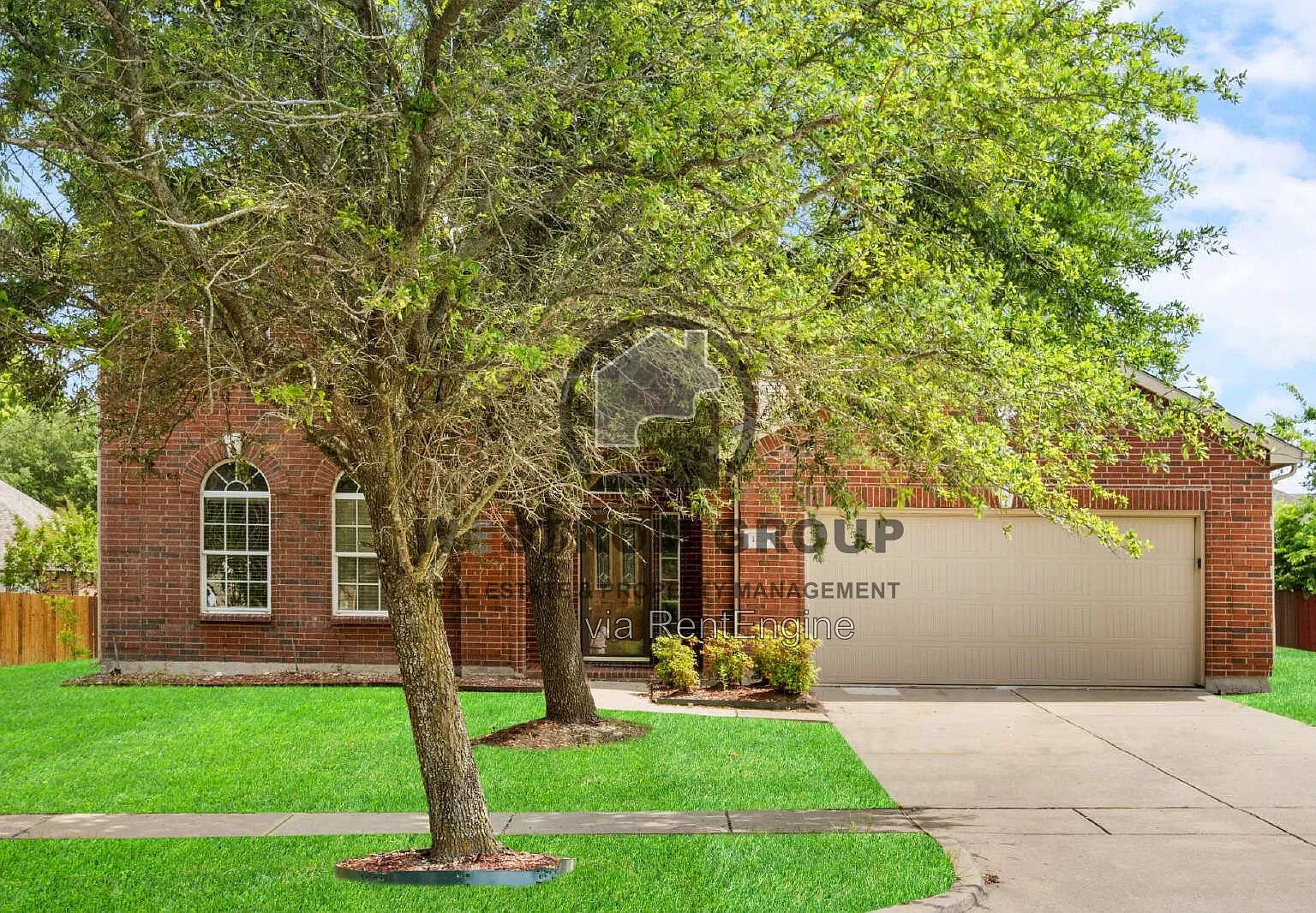 5 bed, 4.0 bath, 4106 sqft, $3,595 — Photo 1