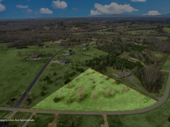 901 Peachtree Rd, Chesnee, SC 29323