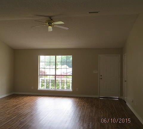 3rd image of 5028 Potomac Dr