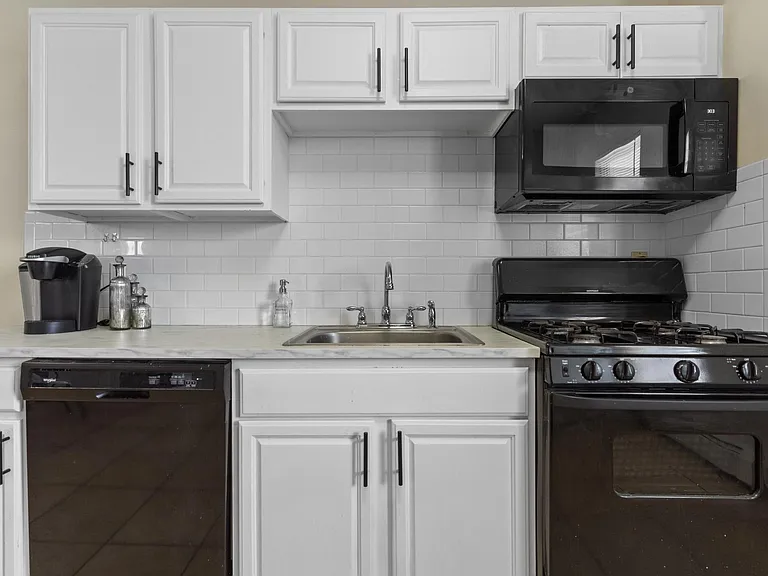 58 Vernon St #3 — Photo 4