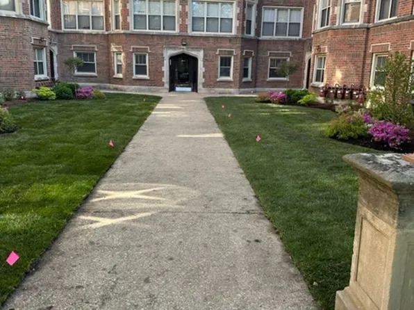 1724 E 70th St APT 1, Chicago, IL 60649