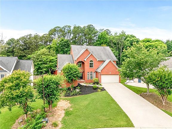 2nd image of 111 Fawn Ct