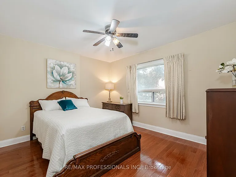 111 Keele St — Photo 15