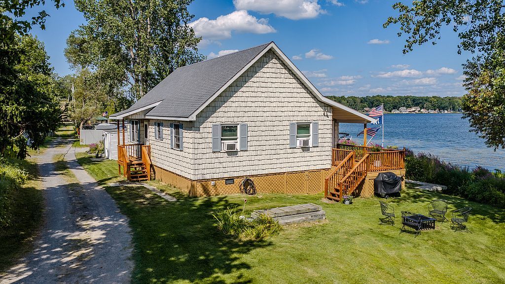 123 N Rainbow Shores Rd - Property Image