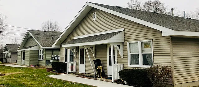 700-728 Waskin Dr — Photo 6