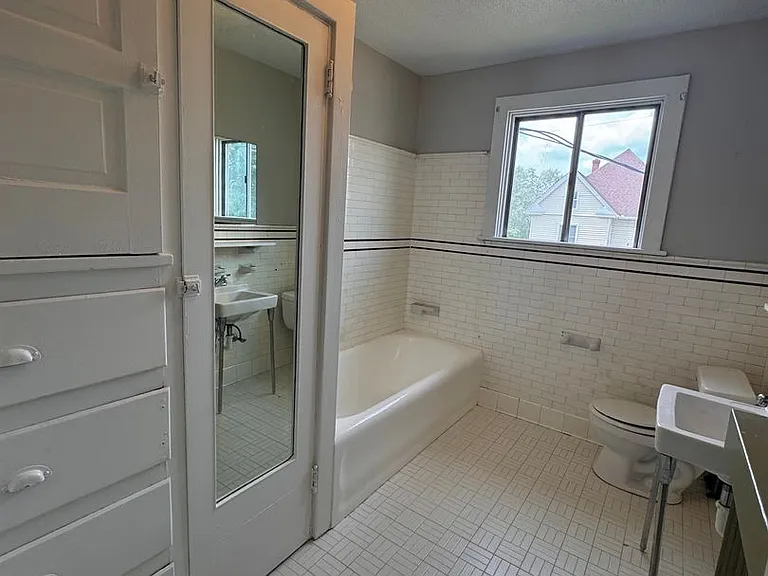 600 Green St #602 — Photo 8