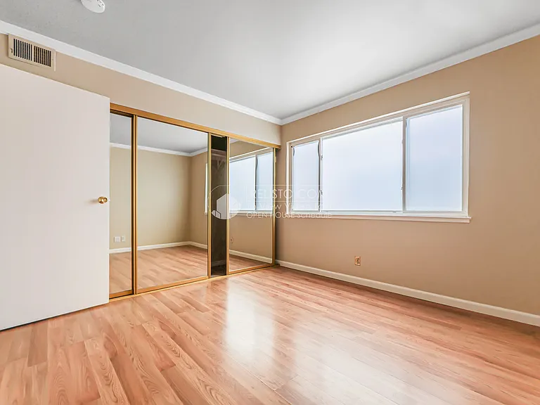 448 Fathom Dr — Photo 8