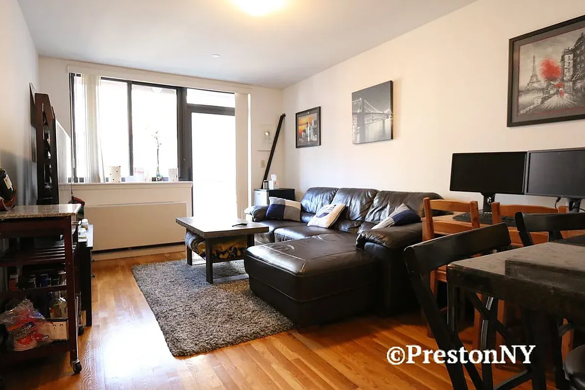 Building Photo - 229 E 13th St #4A