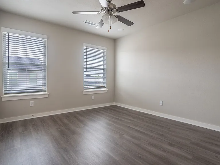 654 N Littleleaf Ter #27 — Photo 12