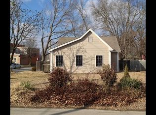 701 Elm St, Lawrence, KS 66044