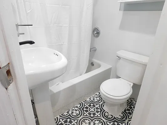 Rented by Corcoran | media 15