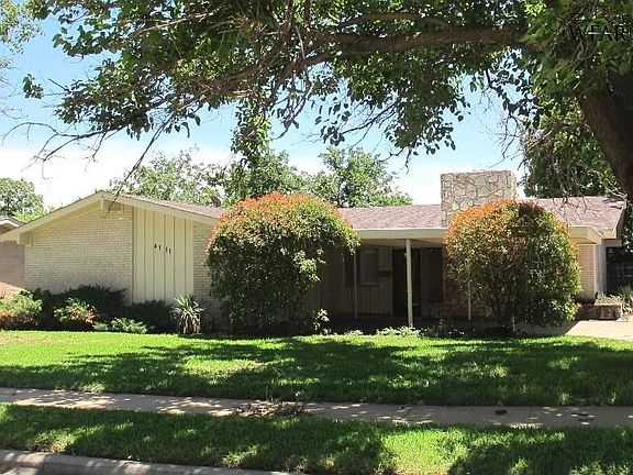2nd image of 4111 Berwick Dr