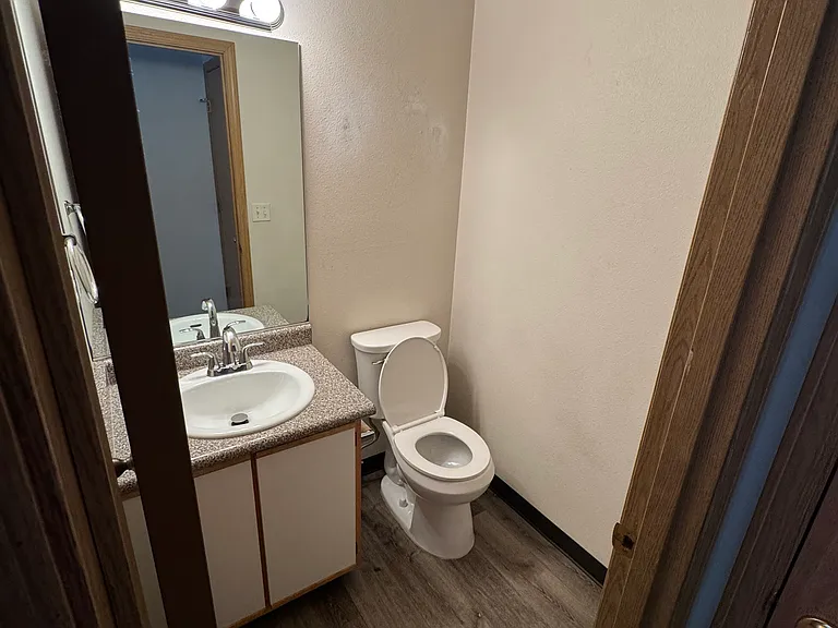 249 SE Elliott Ave — Photo 7