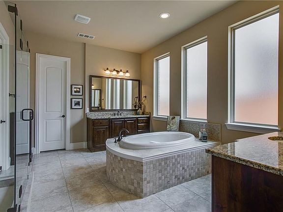 5th image of 624 Loma Alta Dr