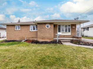 94 Mitchell Dr, Tonawanda, NY 14150