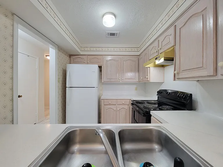 1815 Country Village Blvd — Photo 4