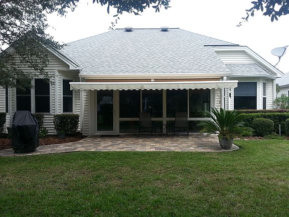 22' Retractable Awning