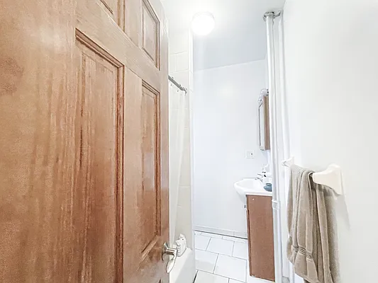 Rented by Corcoran | media 14