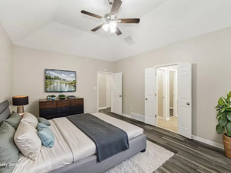2223 Purple Leaf Ln — Photo 11