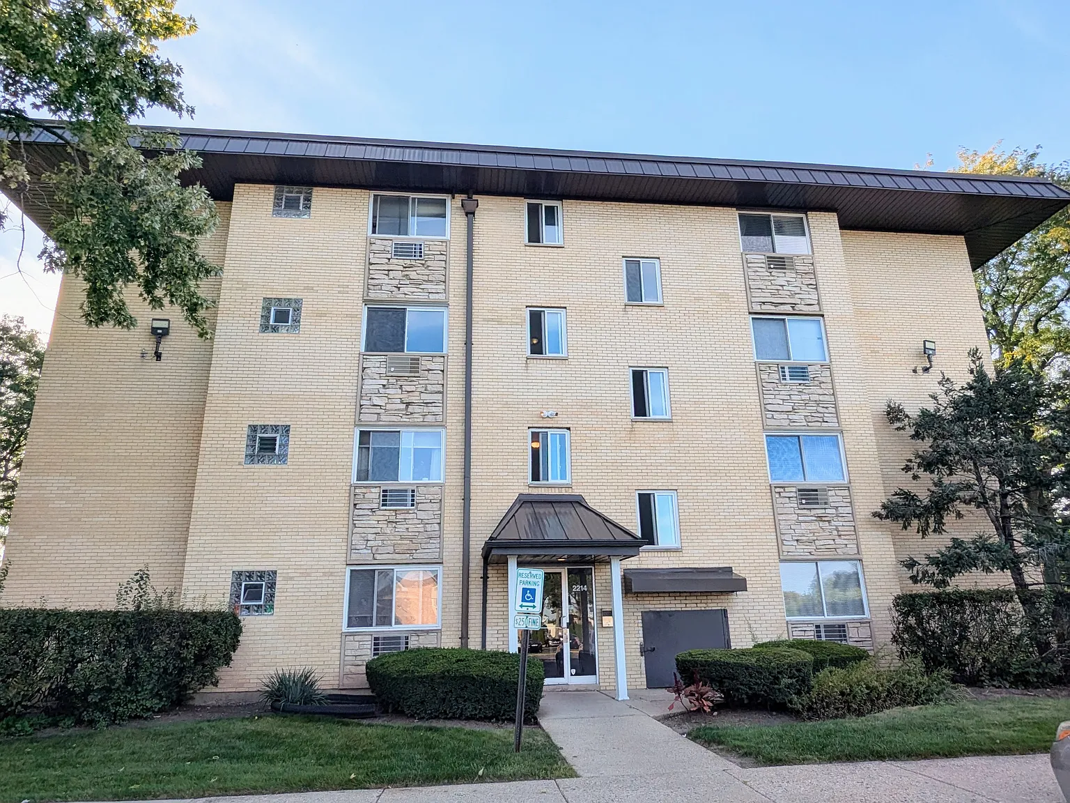 1 bed, 800 sqft, $1,650 — Photo 1