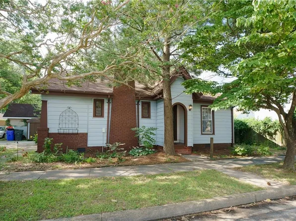 1009 E Leicester Ave, Norfolk, VA 23503