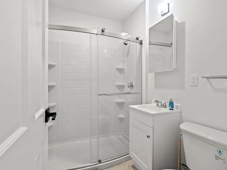 19 Downer Ave #4 — Photo 4