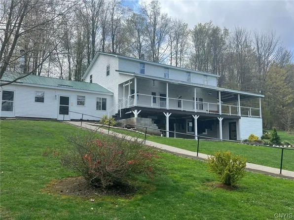 234 Hunts Corners Center Lisle Rd, Marathon, NY 13803