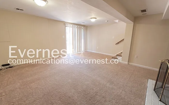 2325 McClellan Ct — Photo 30