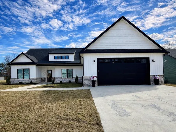 917 S Lantern Ln, Ellettsville, IN 47429