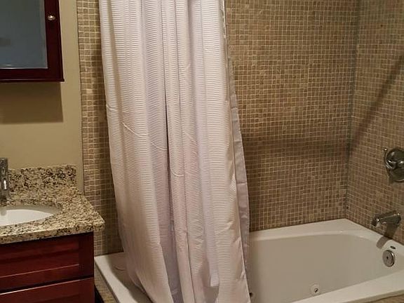 2nd image of 3216 W Fullerton Ave APT 2