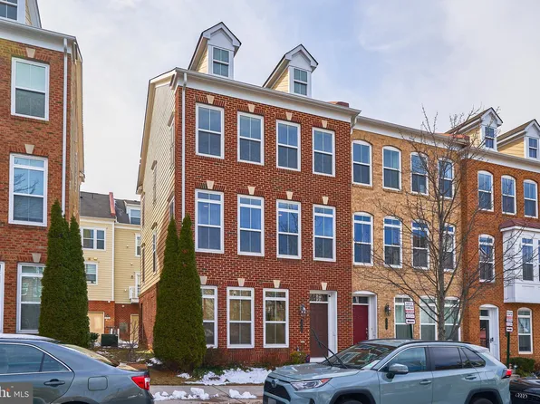 3061 Waterloo Ln, Fairfax, VA 22031