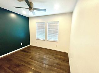 1924 Calumet St #104, Houston, TX 77004
