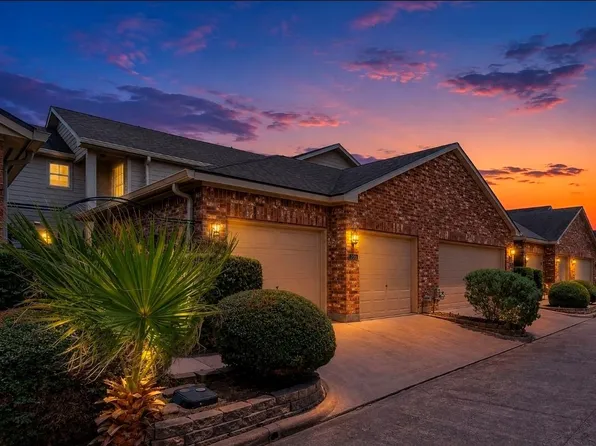 2034 Glencove Dr, Seabrook, TX 77586