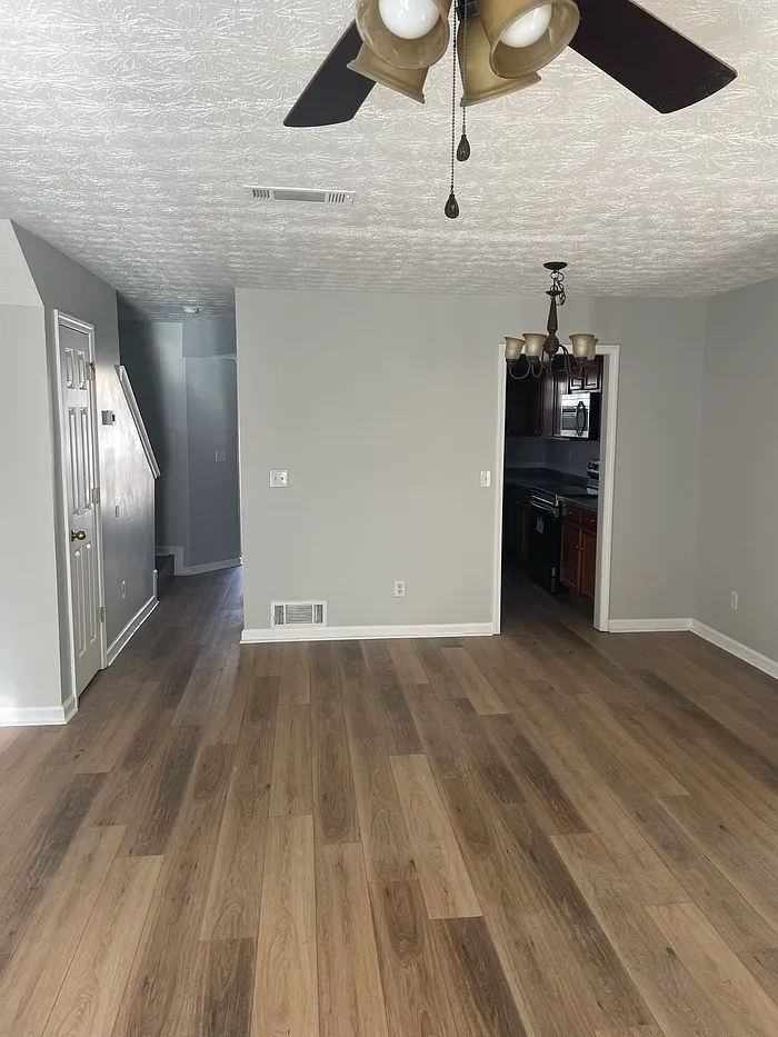 2 bed, 2.5 bath, $1,395 — Photo 2