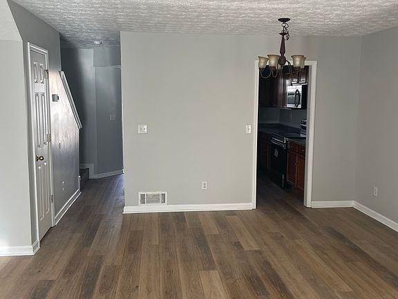 2nd image of 6331 Wellington Walk Way