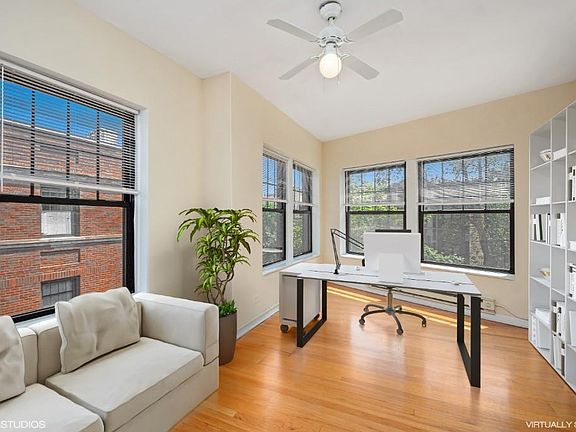 5th image of 660 W Cornelia Ave #15