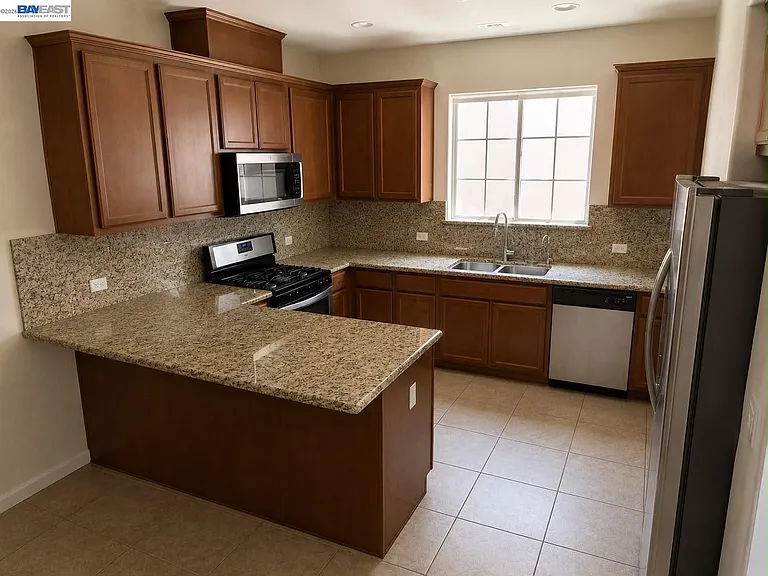 6050 W Branch Rd — Photo 5