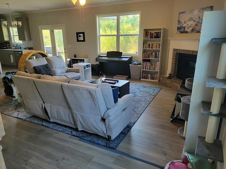 121 Garnet Dr — Photo 18